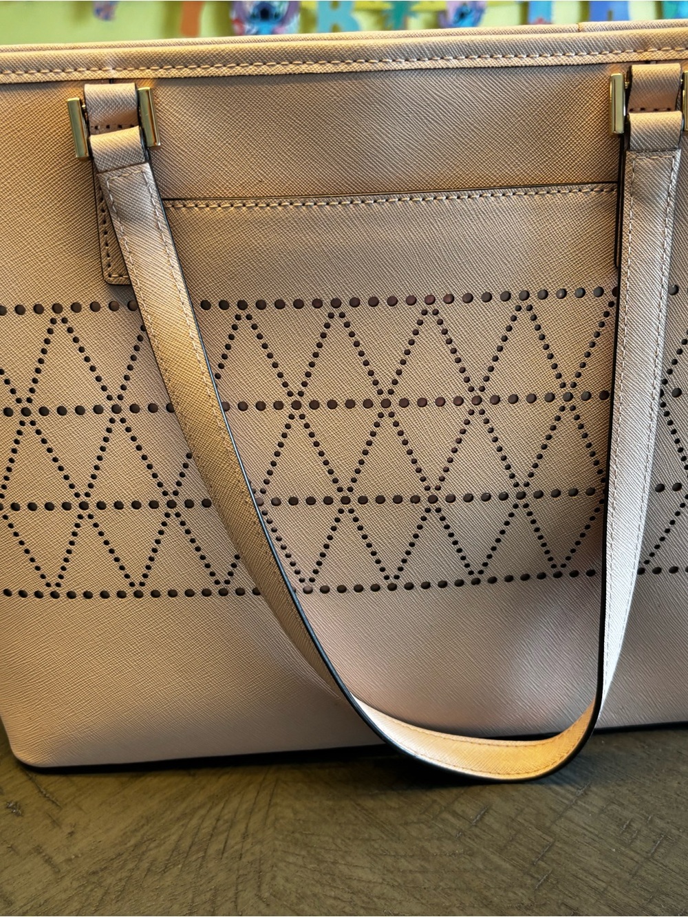 Michael Kors Blush Perforated medium Geometric Tote - Picture 4 of 10
